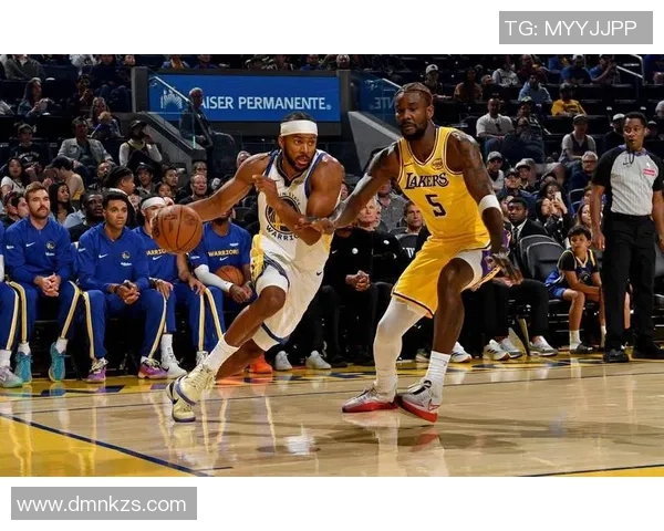 2019年NBA季前赛湖人与勇士精彩对决回顾与分析