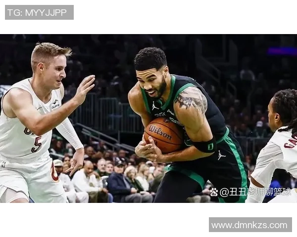 骑士与凯尔特人首场对决精彩回放全程解析与战术分析